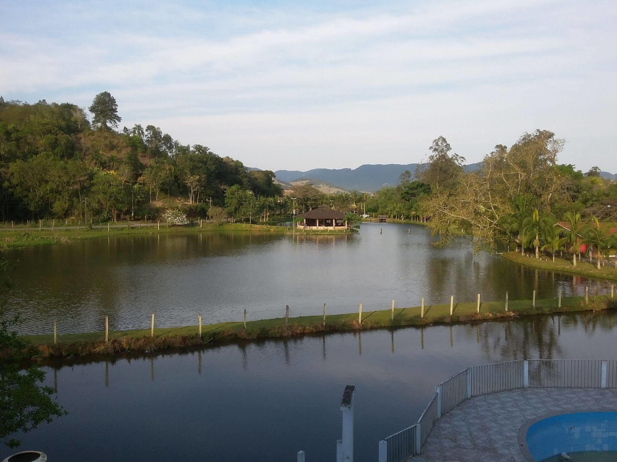 Hotel Termas Do Lago กราวาตัล ภายนอก รูปภาพ